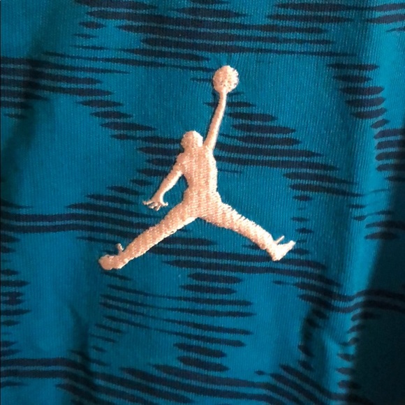 JORDAN BOYS BLUE LAGOON TANK TOP SIZE LARGE - Picture 3 of 4
